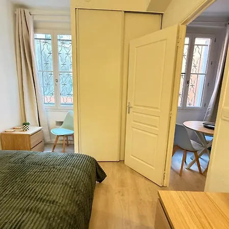 Lägenhet T2 Renove Charme & Calme Au Coeur Du Vieil *