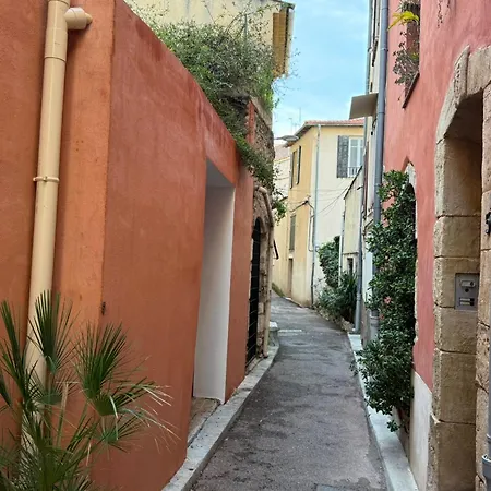 T2 Renove Charme & Calme Au Coeur Du Vieil דירה *